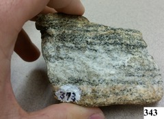 gneiss foliated aluminous or quartzo-feldspathic