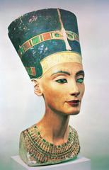Queen Nefertiti, 18th Dyn., stucco over limestone, Berlin